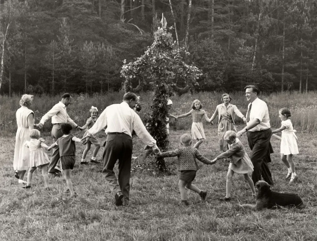 varför firar man midsommar